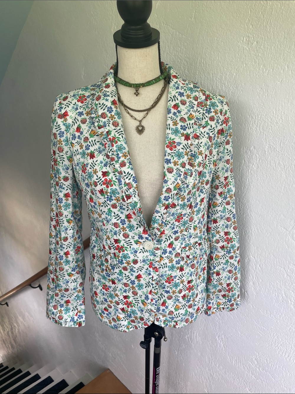 J. Crew NWT White Floral Single-Button Women’s Blazer Ruffle detail & pockets 4